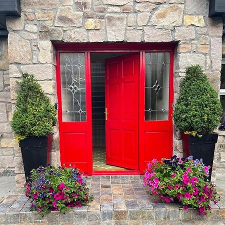 Cosy Rooms In A Stone Cottage กัลเวย์ ภายนอก รูปภาพ