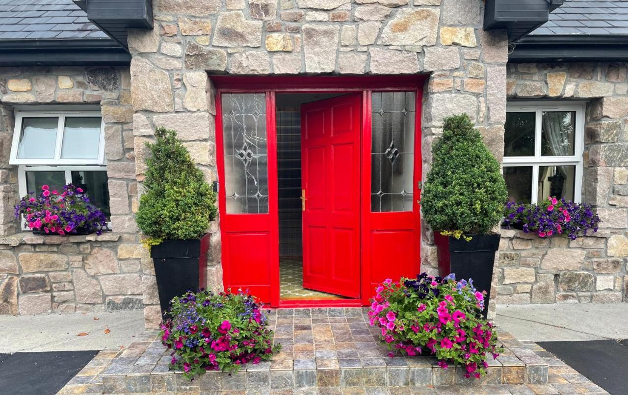 Cosy Rooms In A Stone Cottage กัลเวย์ ภายนอก รูปภาพ